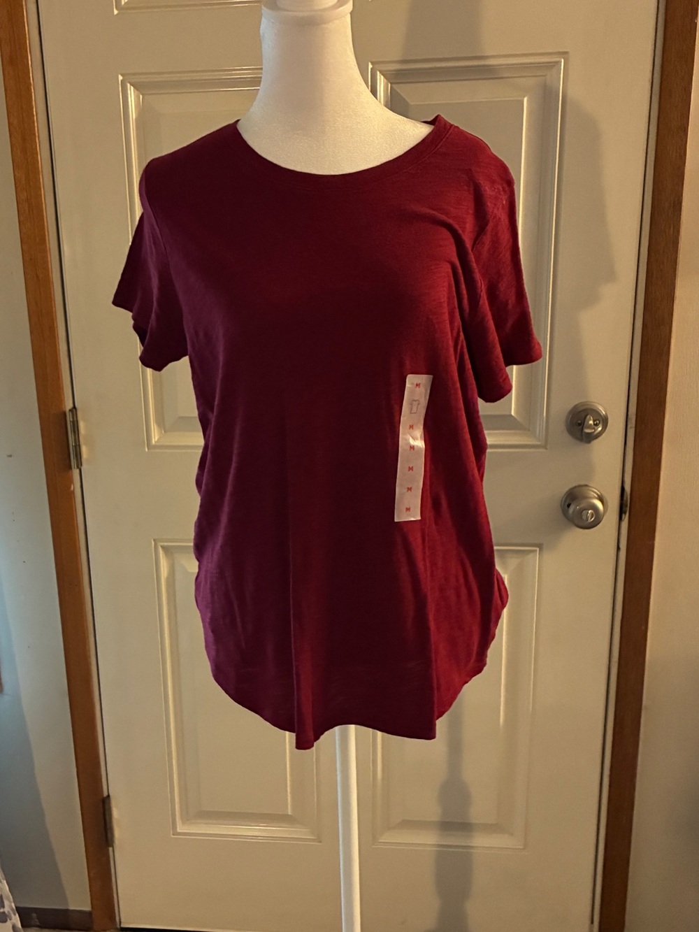 Old Navy Short-Sleeve Crewneck Tee in Deep Wine